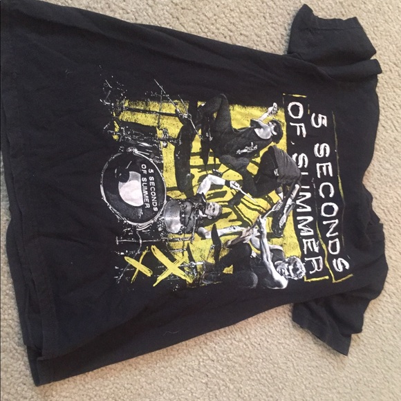 5 seconds of summer band tee - Picture 3 of 4
